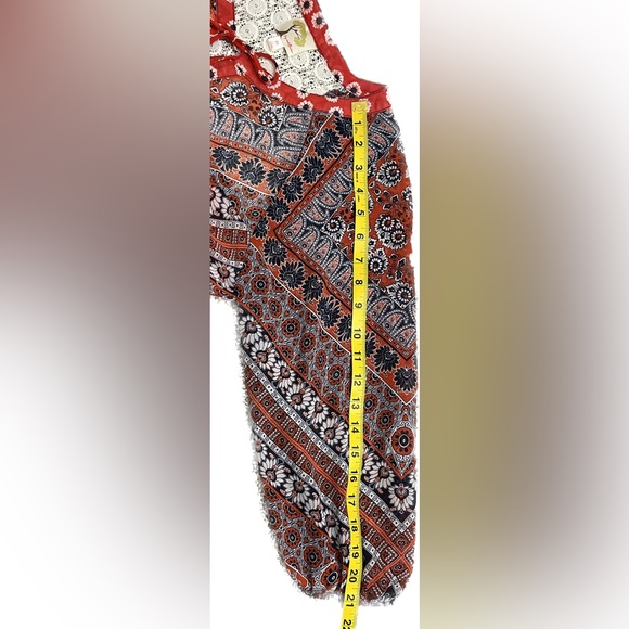 Fig and Flower Boho Paisley and Floral Blouse - Picture 5 of 6